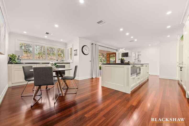 20 Numeralla Street O'Malley 20 Numeralla Street O'Malley