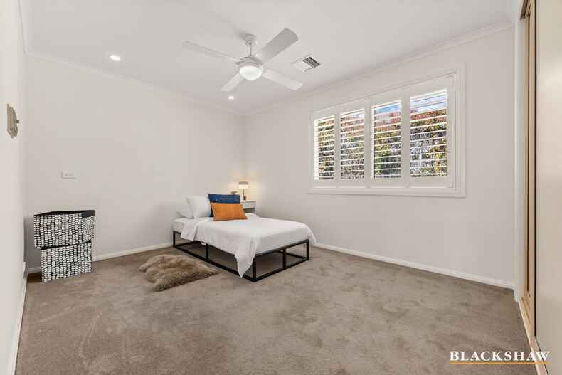 20 Numeralla Street O'Malley 20 Numeralla Street O'Malley