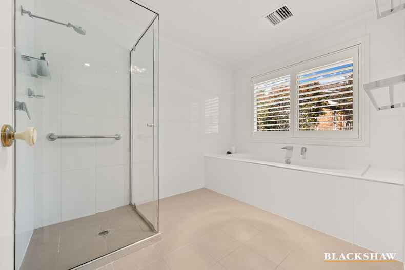 20 Numeralla Street O'Malley 20 Numeralla Street O'Malley