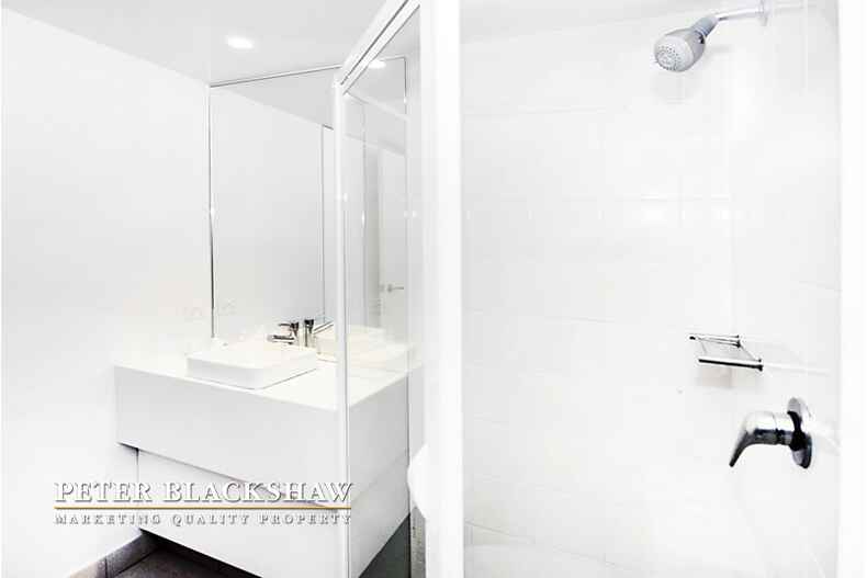 131/8 Jardine Kingston 131/8 Jardine Kingston