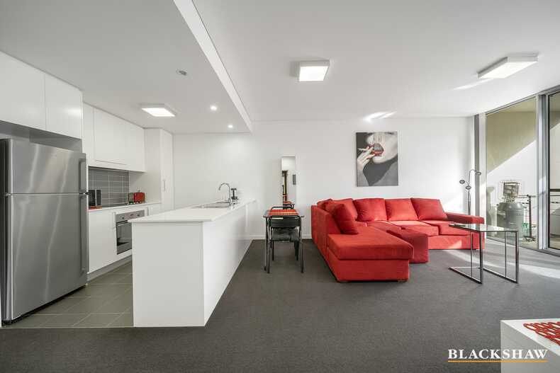 145/116 Easty Street Phillip