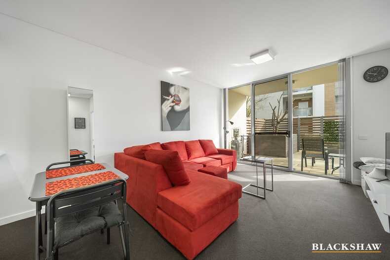 145/116 Easty Street Phillip