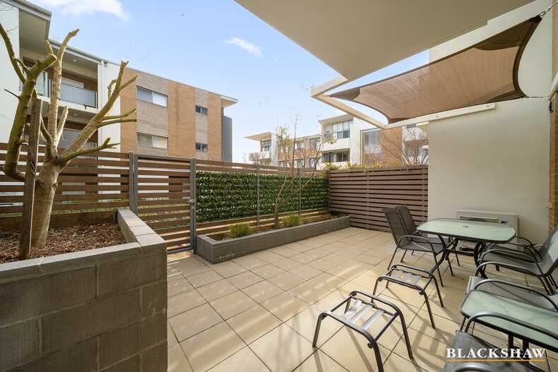 145/116 Easty Street Phillip