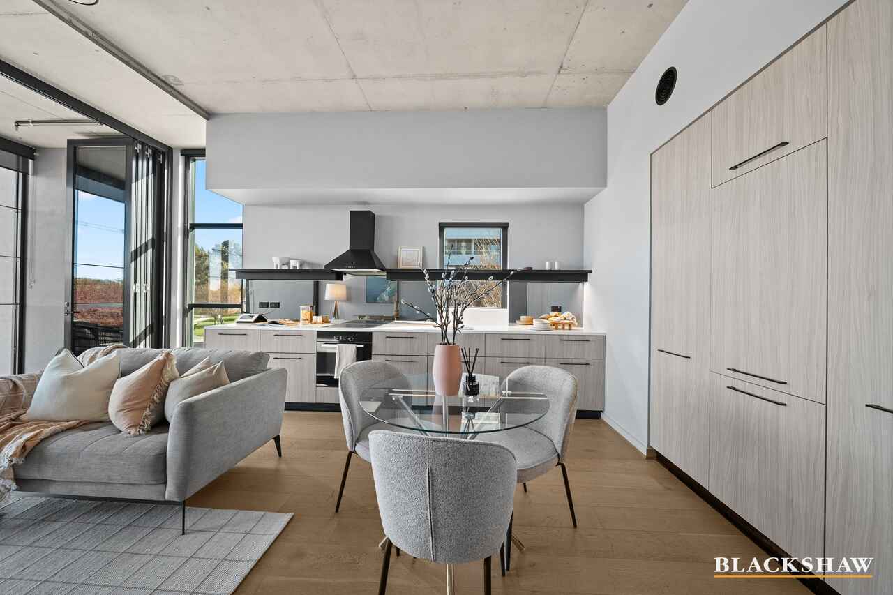 100/45 Eastlake Parade Kingston