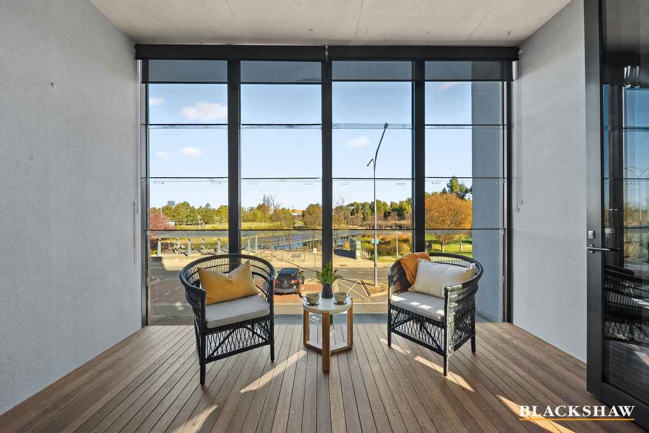 100/45 Eastlake Parade Kingston