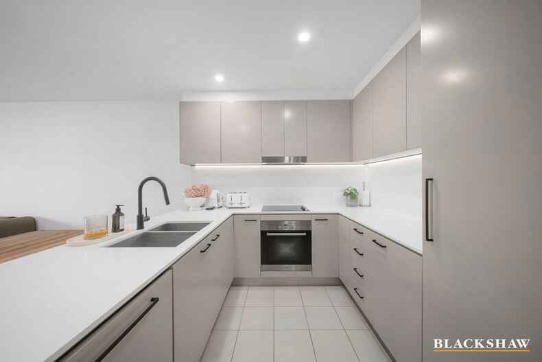 39/71 Giles Street Kingston