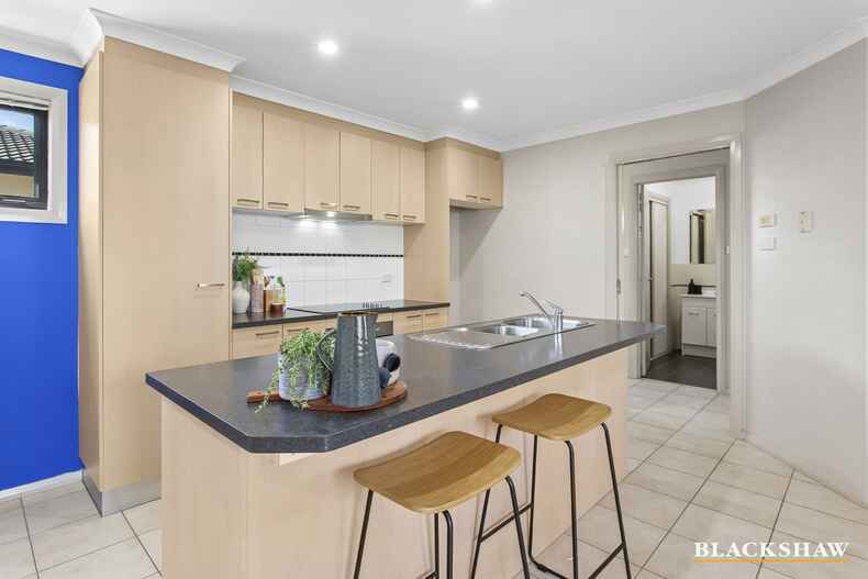 2/69 Hall Best Lane Gungahlin