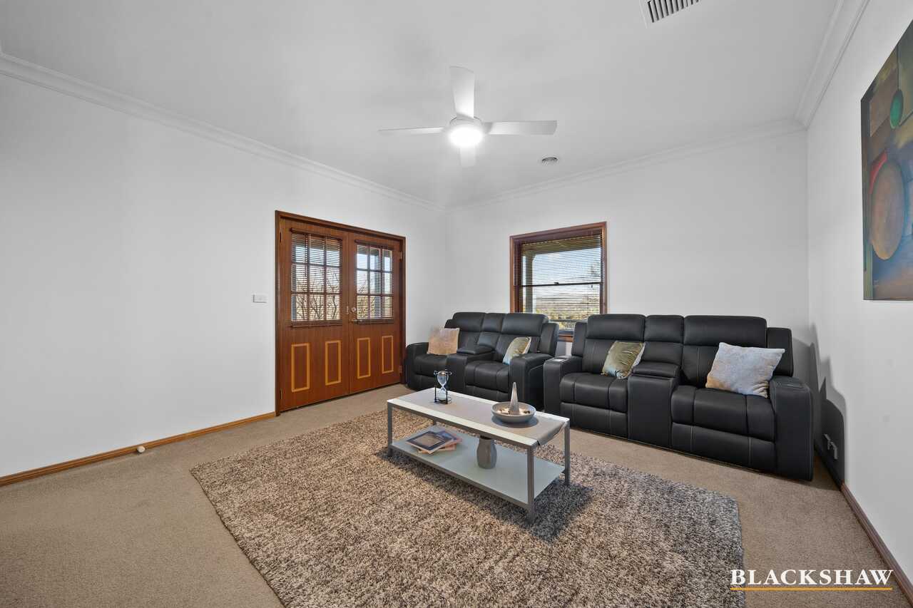 10 Kalang Place Jerrabomberra