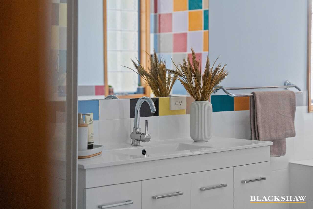 10 Kalang Place Jerrabomberra