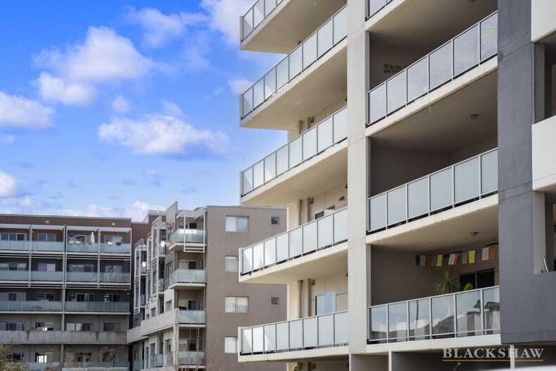 35/40 Philip Hodgins Street Wright
