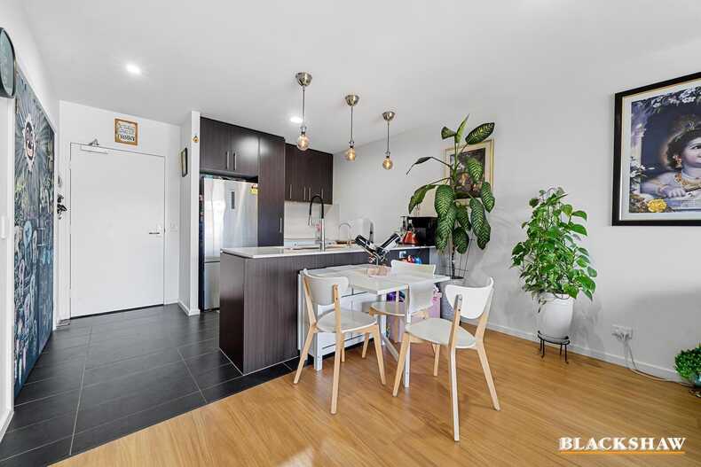 35/40 Philip Hodgins Street Wright