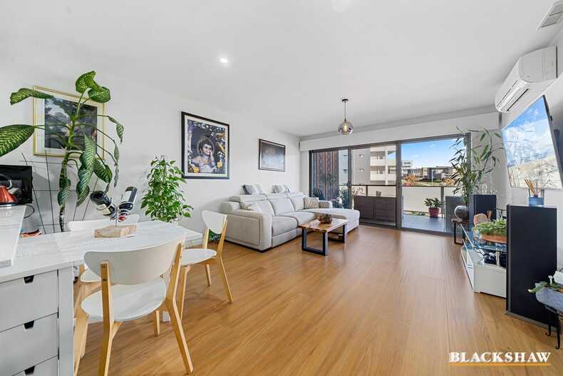 35/40 Philip Hodgins Street Wright
