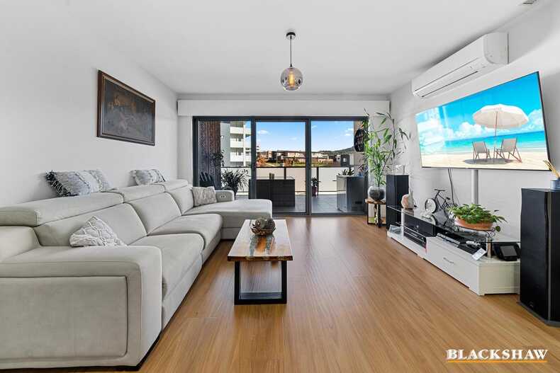 35/40 Philip Hodgins Street Wright