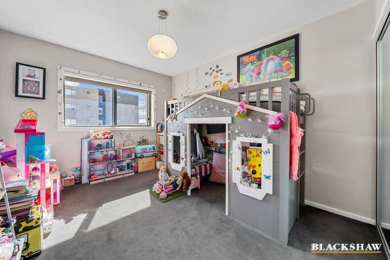 35/40 Philip Hodgins Street Wright