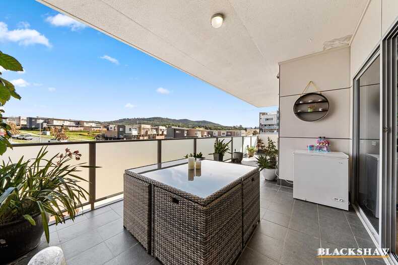 35/40 Philip Hodgins Street Wright