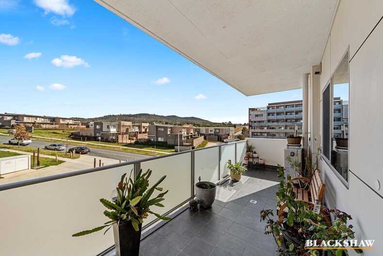 35/40 Philip Hodgins Street Wright