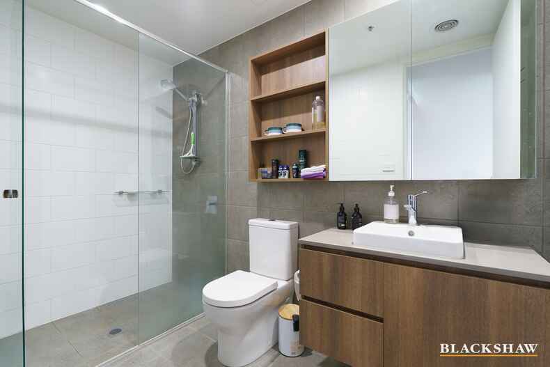 107/15 Irving Street Phillip