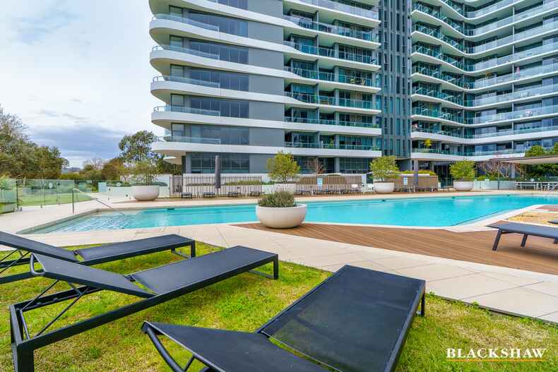107/15 Irving Street Phillip