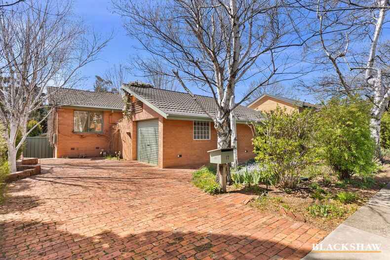 17 Gilmore Crescent Garran