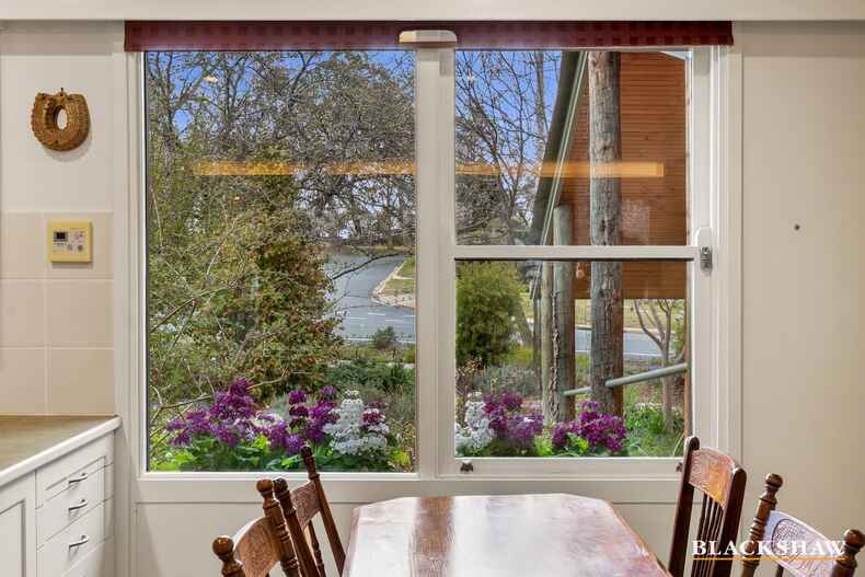 17 Gilmore Crescent Garran