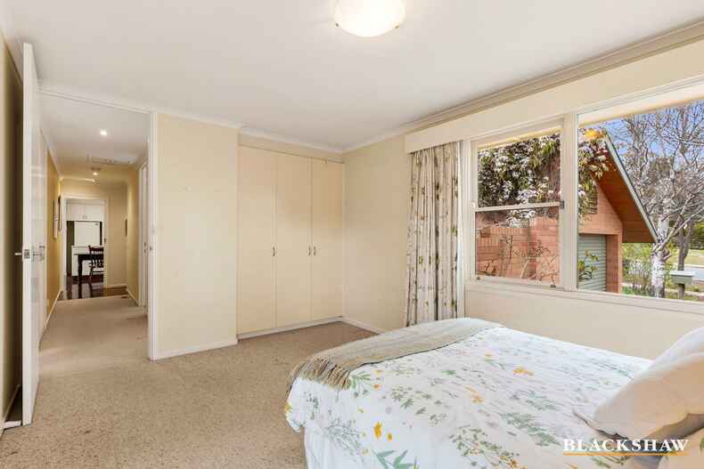 17 Gilmore Crescent Garran