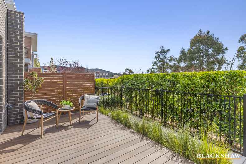 72/128 John Gorton Drive Coombs