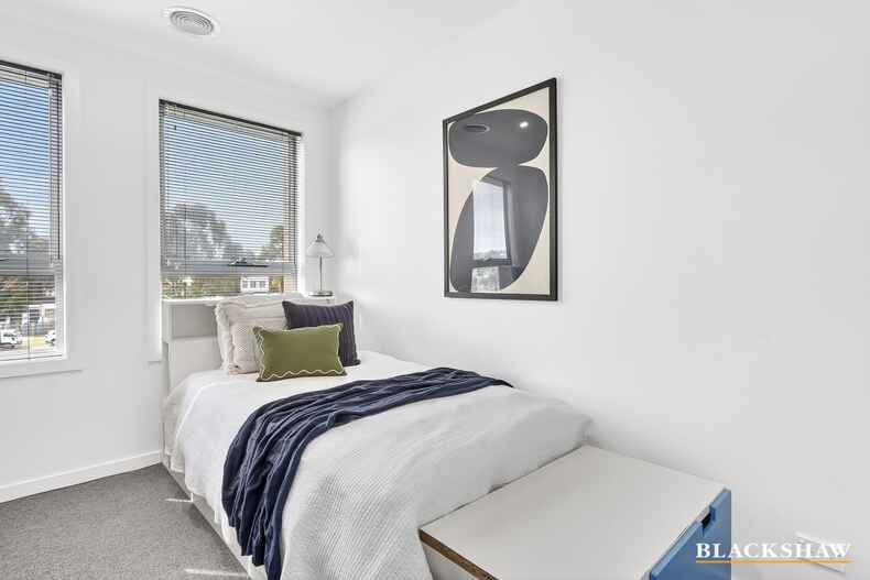72/128 John Gorton Drive Coombs
