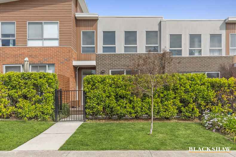 72/128 John Gorton Drive Coombs