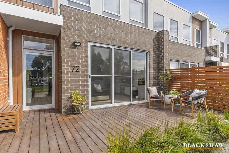 72/128 John Gorton Drive Coombs