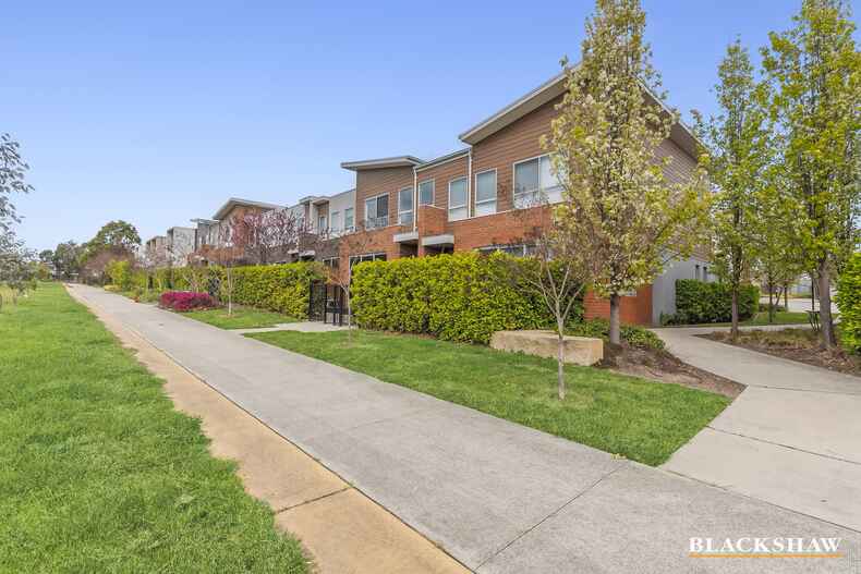 72/128 John Gorton Drive Coombs