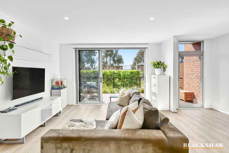 72/128 John Gorton Drive Coombs