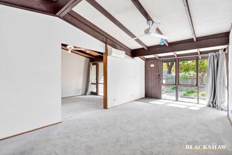 14B Vanzetti Crescent Kambah