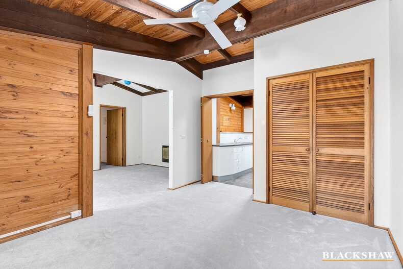 14B Vanzetti Crescent Kambah