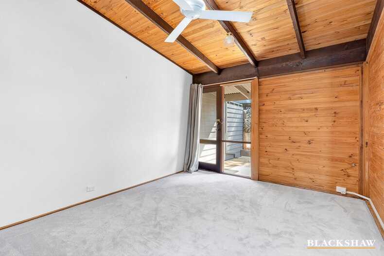 14B Vanzetti Crescent Kambah