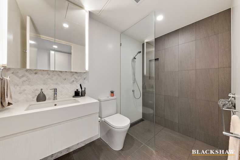 47/7 State Circle Forrest