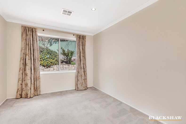 150 Jim Pike Avenue Gordon