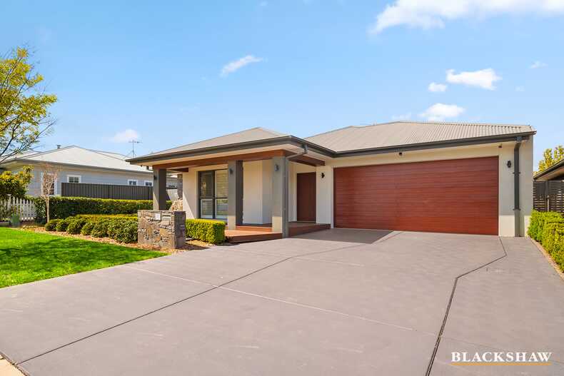 27 Griffiths Link Googong 27 Griffiths Link Googong