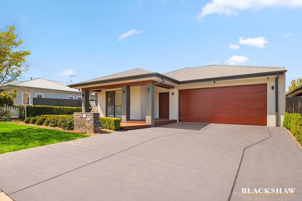 27 Griffiths Link Googong