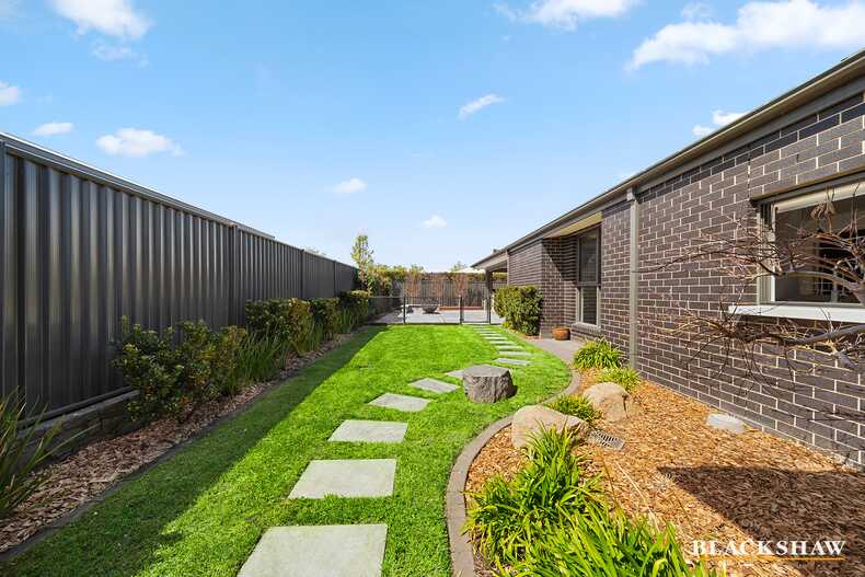 27 Griffiths Link Googong 27 Griffiths Link Googong