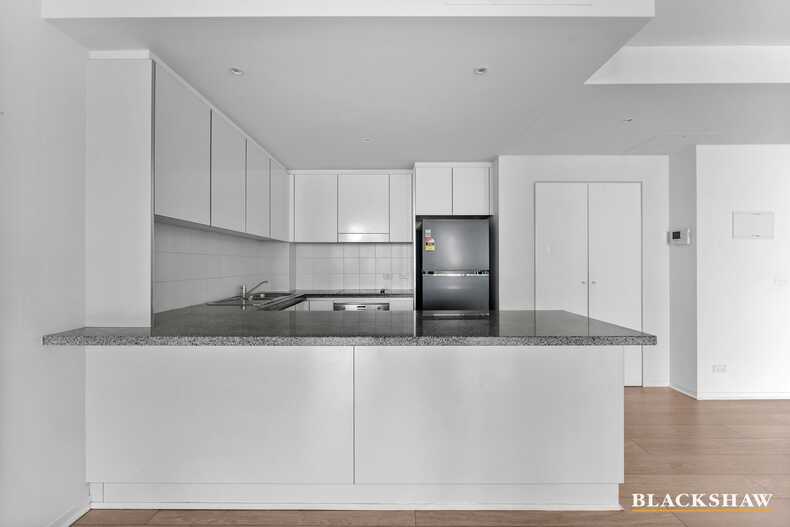 18/45 Blackall Street Barton