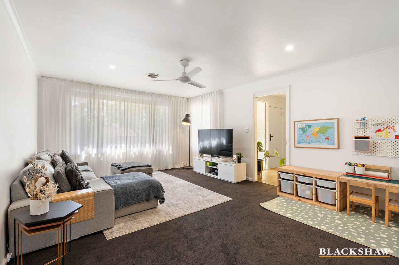 28 Mirrool Street Duffy