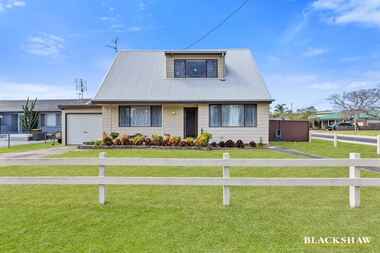 2 Dolphin Avenue Batemans Bay