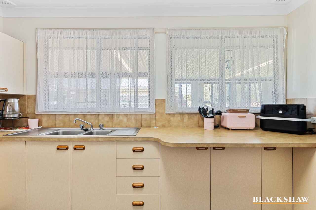 2 Dolphin Avenue Batemans Bay