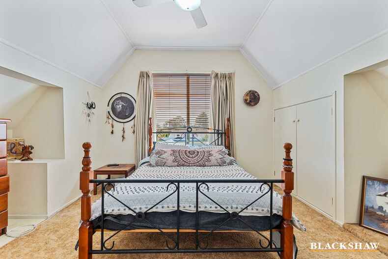 2 Dolphin Avenue Batemans Bay 2 Dolphin Avenue Batemans Bay