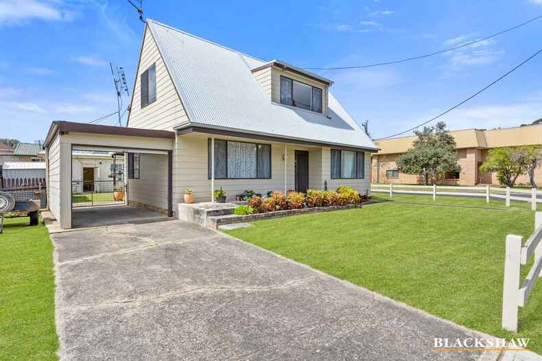 2 Dolphin Avenue Batemans Bay 2 Dolphin Avenue Batemans Bay