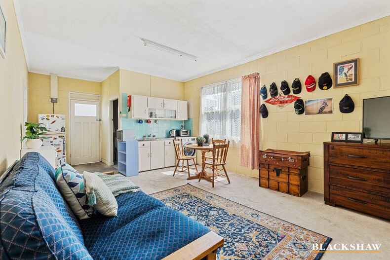 2 Dolphin Avenue Batemans Bay 2 Dolphin Avenue Batemans Bay