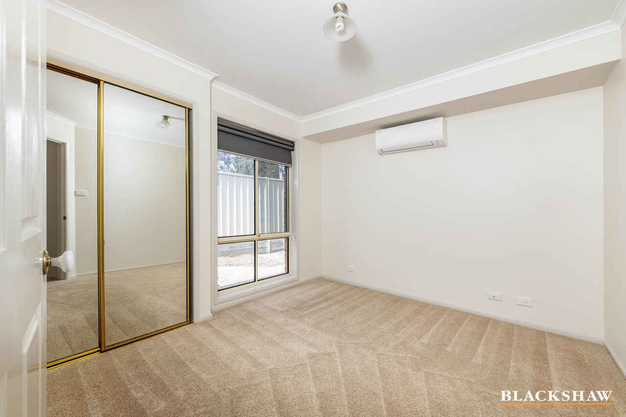 8 Richardson Circuit Conder