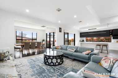 7 Willesee Rise Coombs