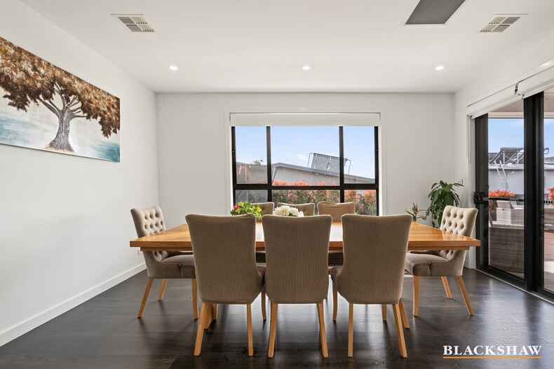 7 Willesee Rise Coombs