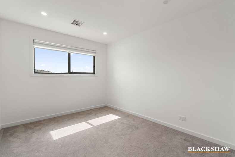 7 Willesee Rise Coombs